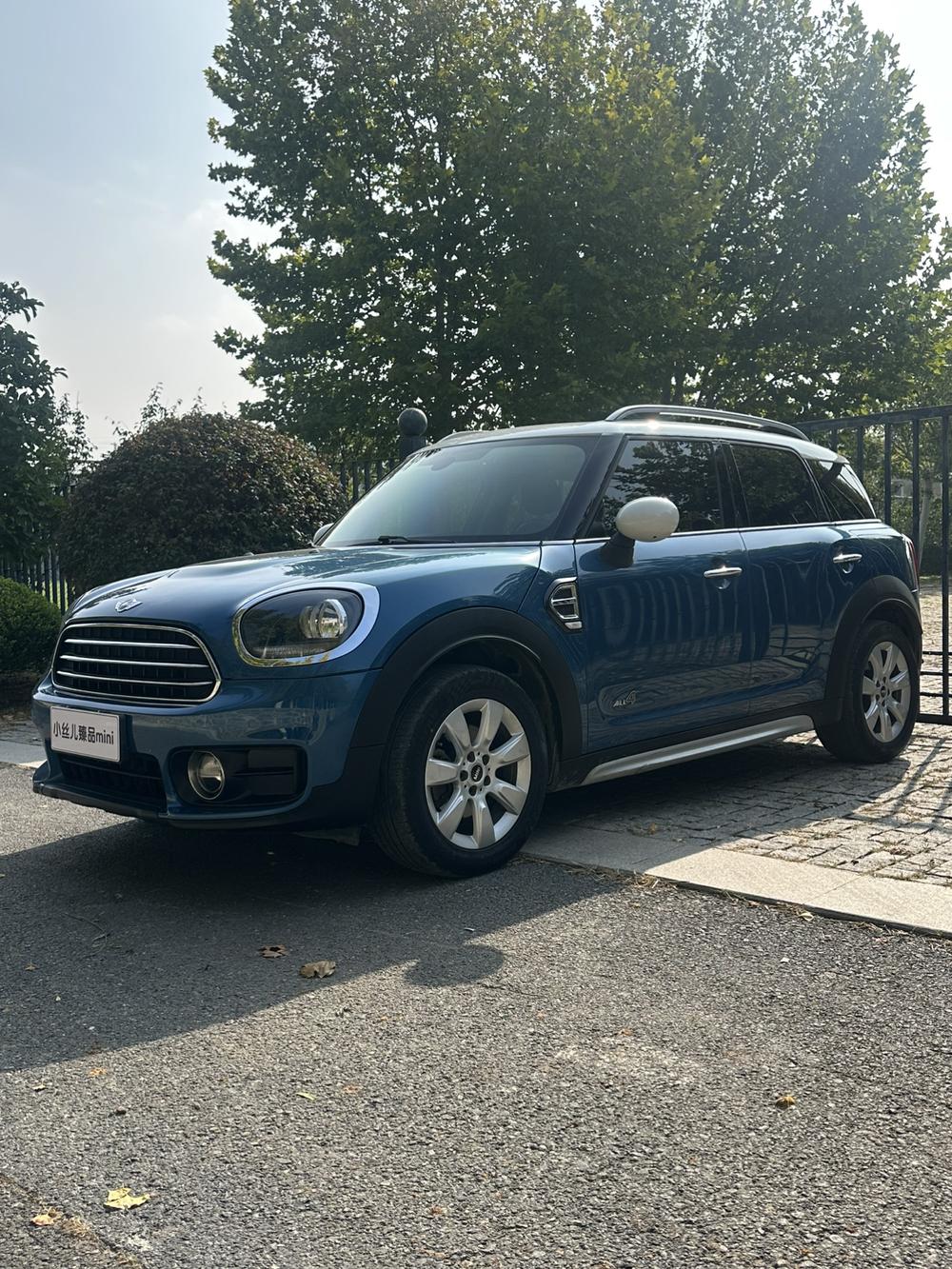 MINI MINI COUNTRYMAN