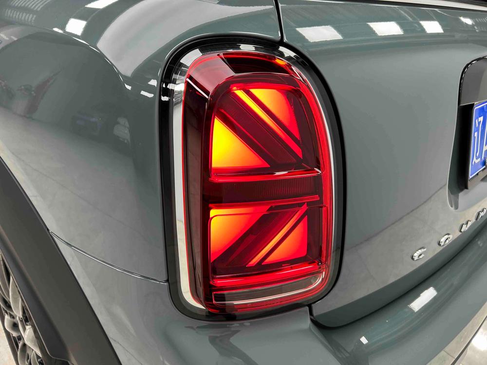 MINI MINI COUNTRYMAN