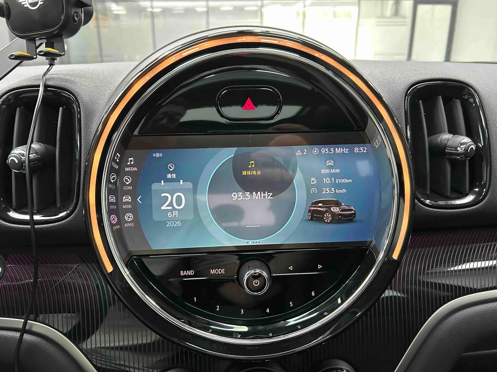 MINI MINI COUNTRYMAN