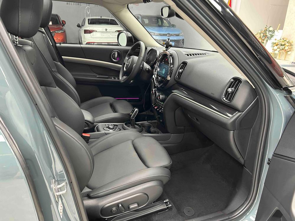 MINI MINI COUNTRYMAN