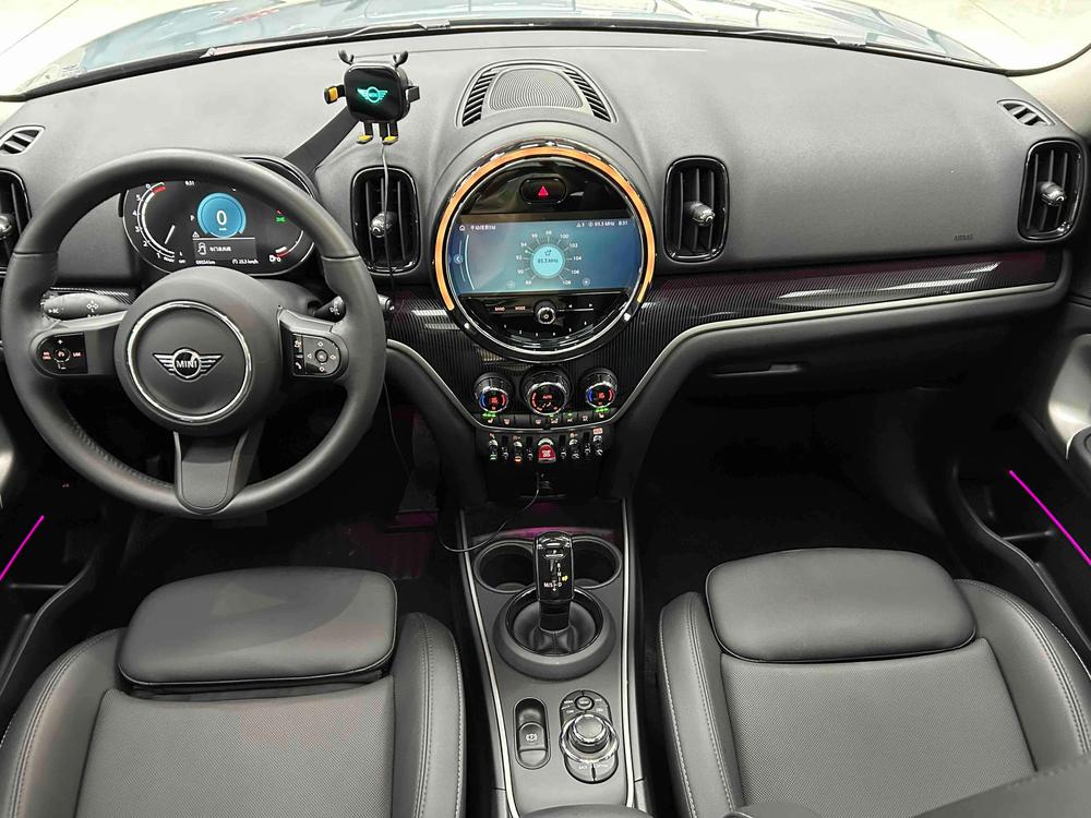 MINI MINI COUNTRYMAN