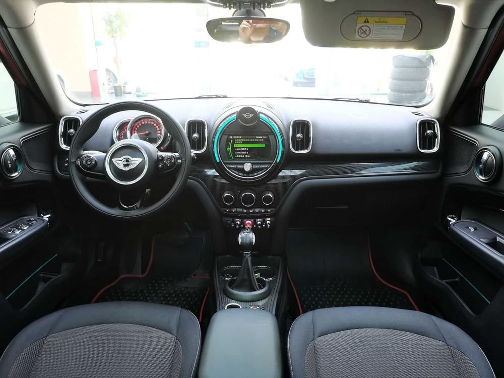 MINI MINI COUNTRYMAN