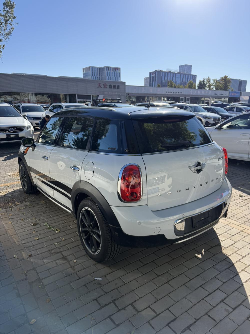MINI MINI COUNTRYMAN
