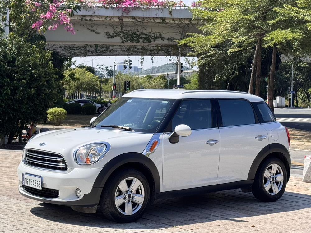MINI MINI COUNTRYMAN