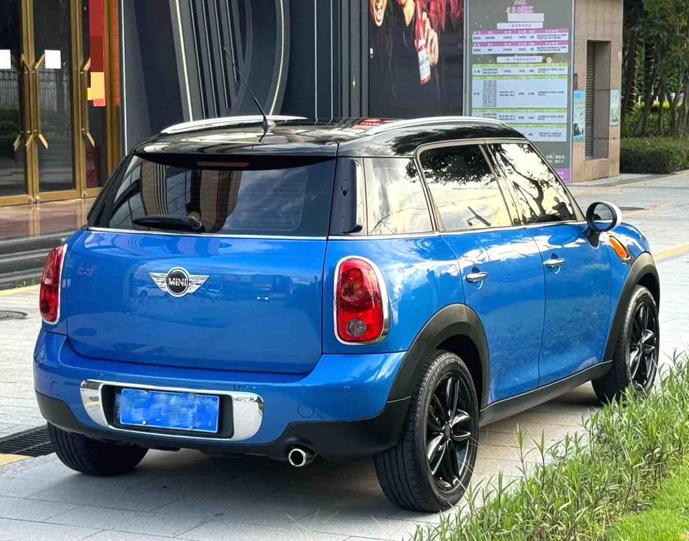 MINI MINI COUNTRYMAN