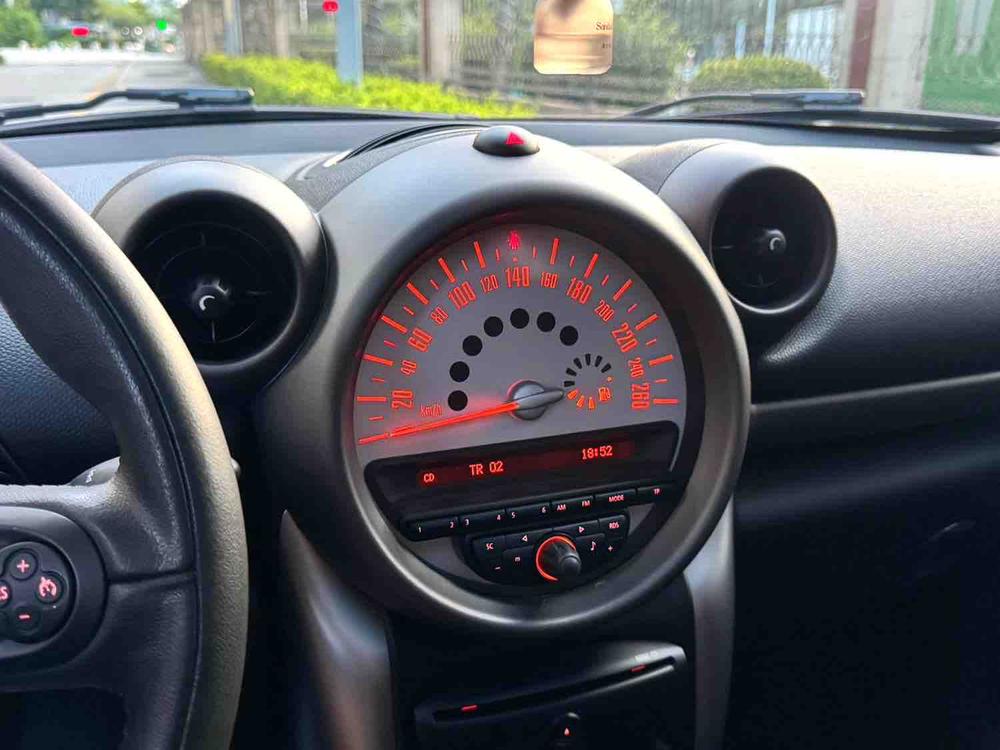 MINI MINI COUNTRYMAN