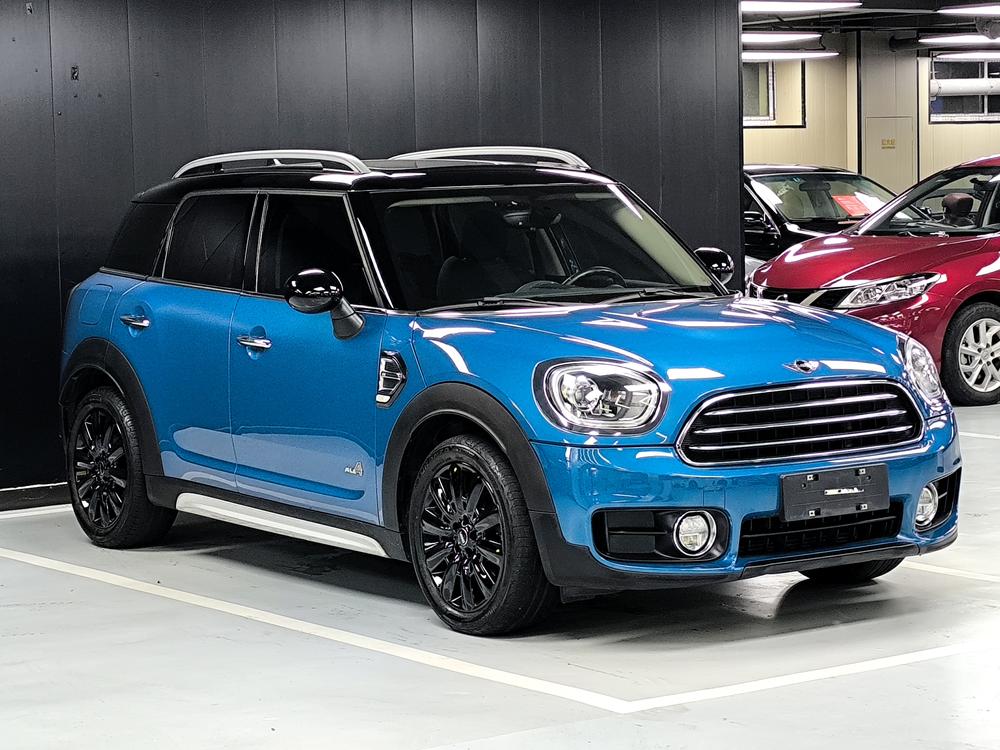 MINI MINI COUNTRYMAN