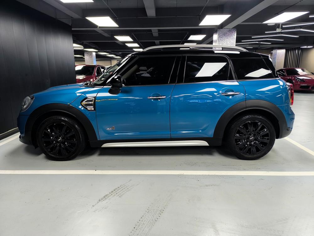 MINI MINI COUNTRYMAN