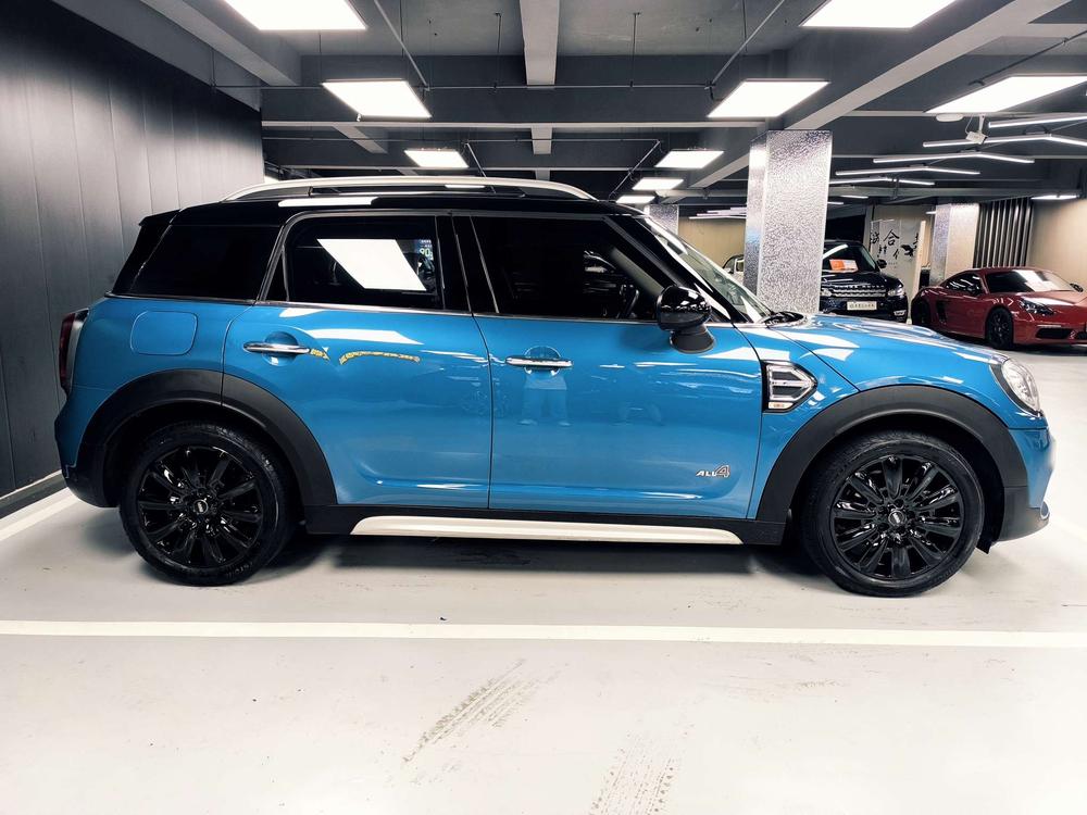 MINI MINI COUNTRYMAN