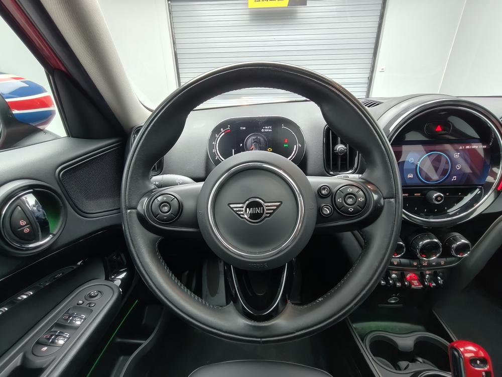 MINI MINI COUNTRYMAN