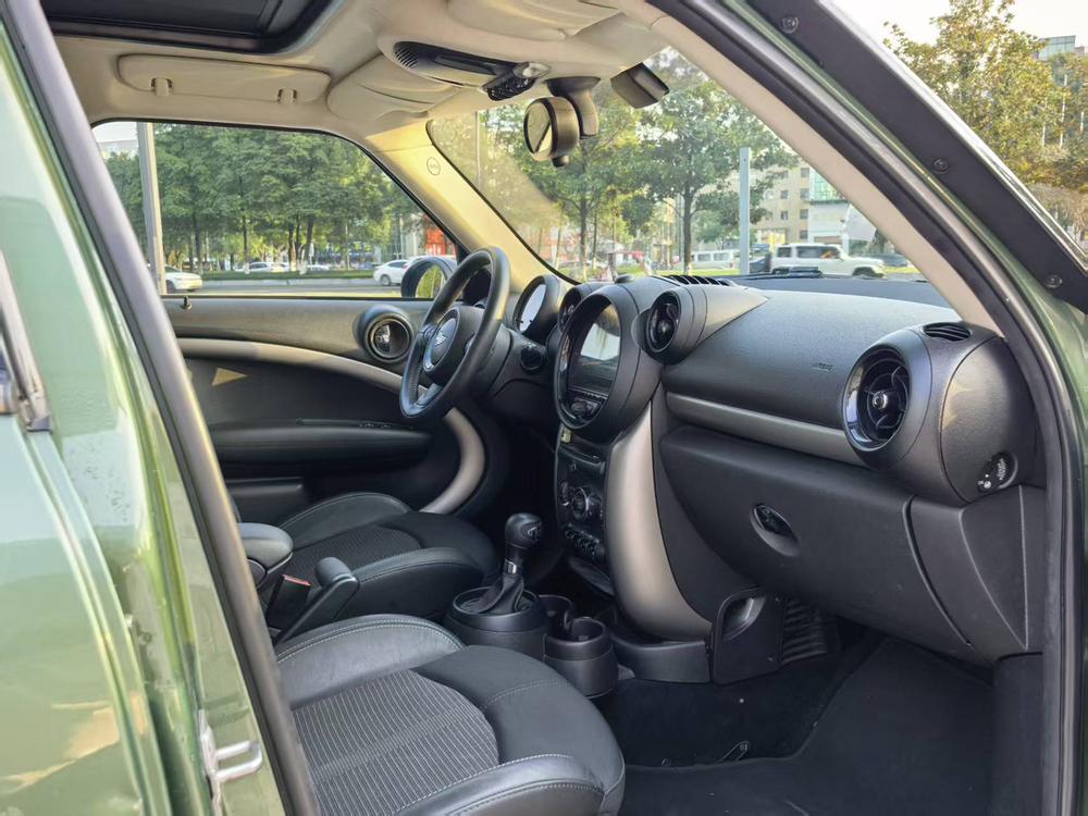 MINI MINI COUNTRYMAN
