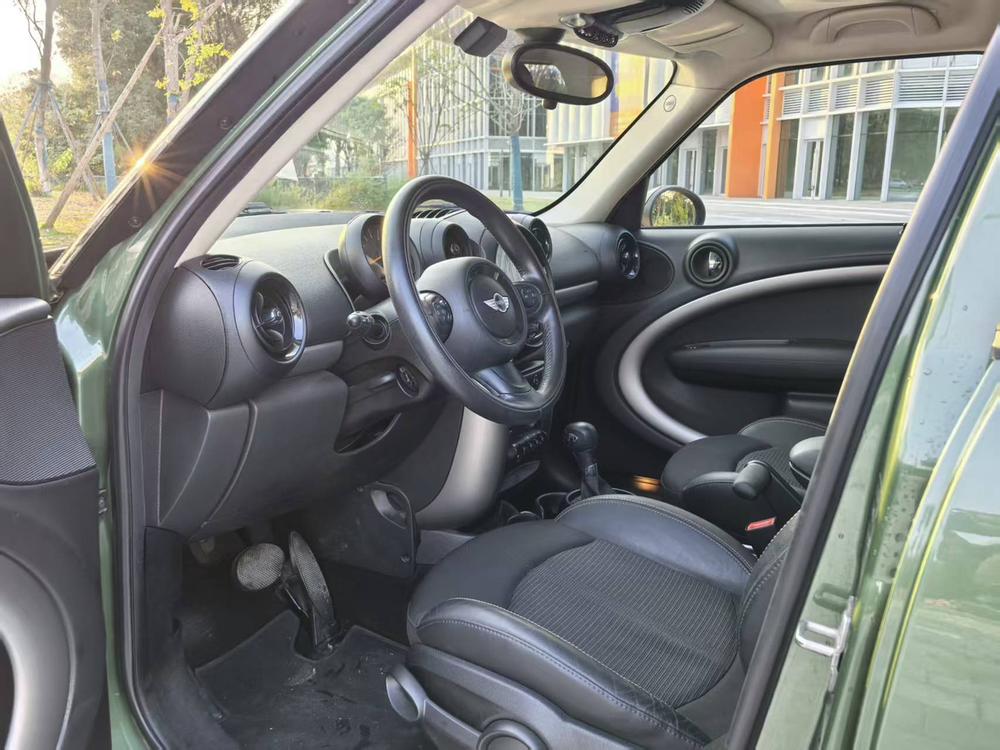 MINI MINI COUNTRYMAN