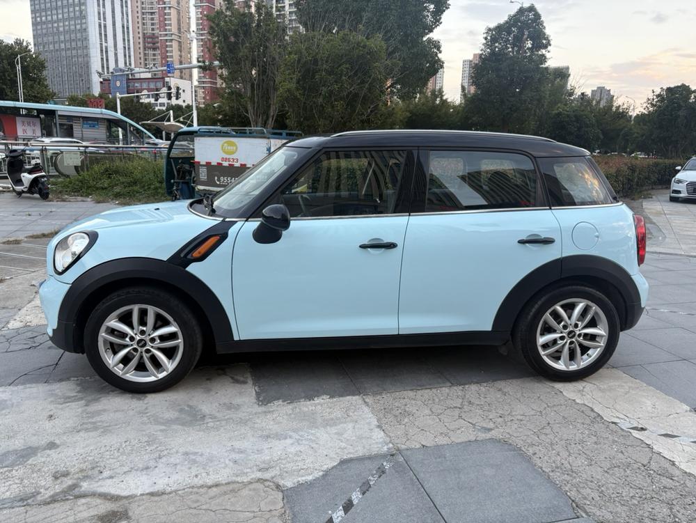 MINI MINI COUNTRYMAN