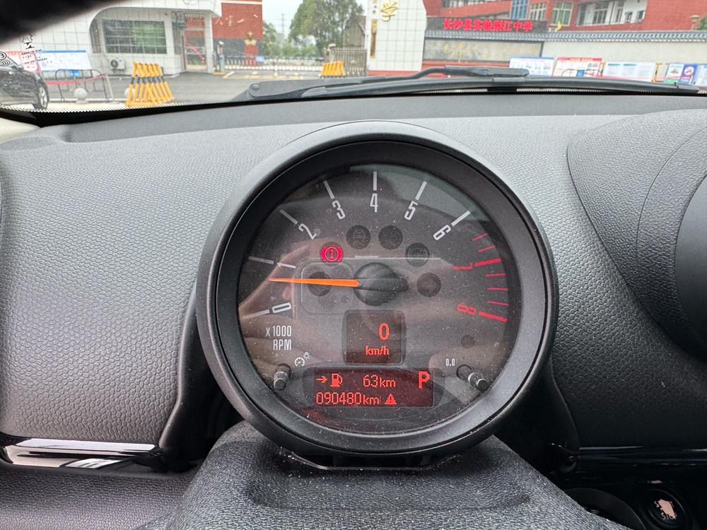 MINI MINI COUNTRYMAN