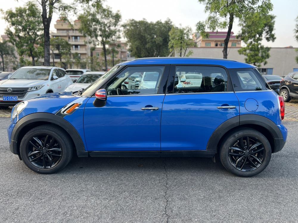 MINI MINI COUNTRYMAN