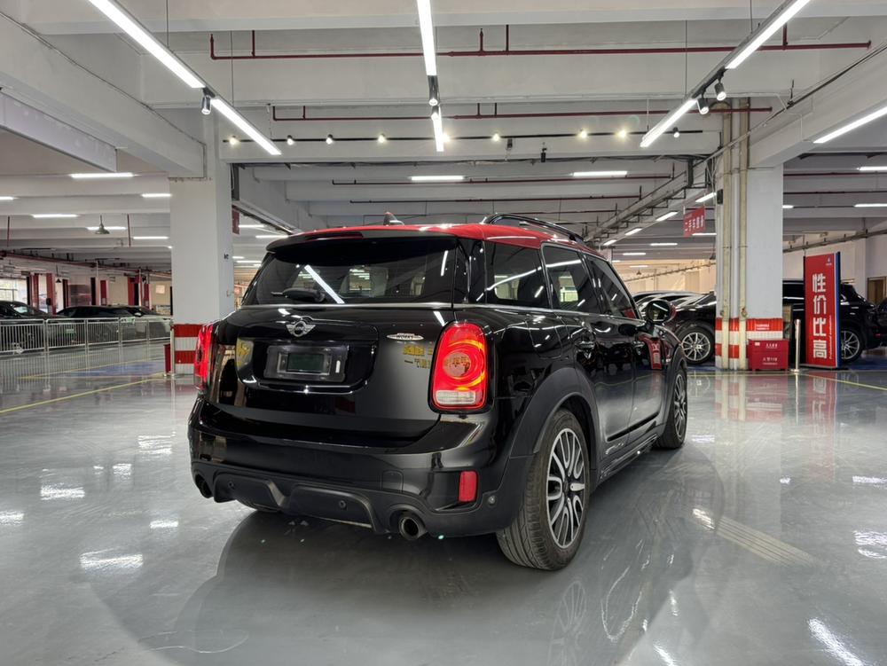 MINI MINI JCW COUNTRYMAN