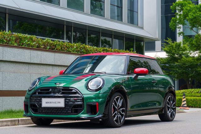 MINI MINI JCW