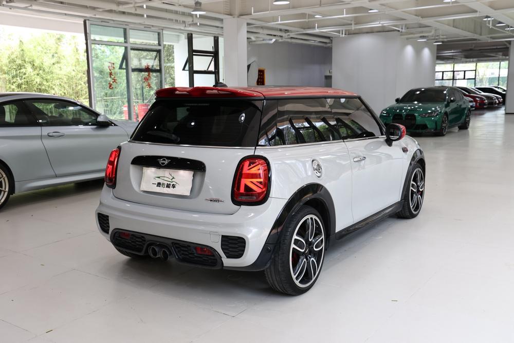 MINI MINI JCW