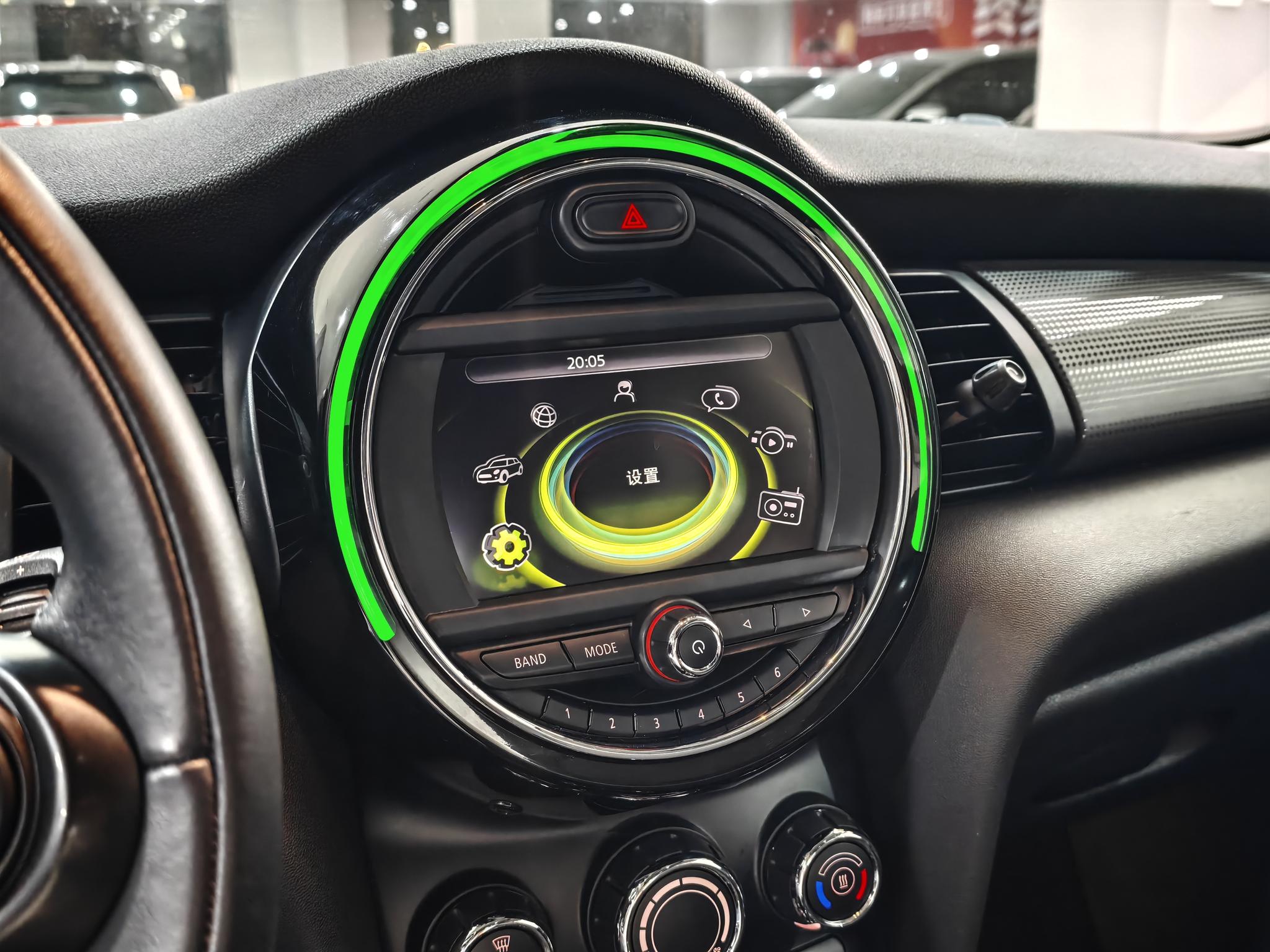 MINI MINI