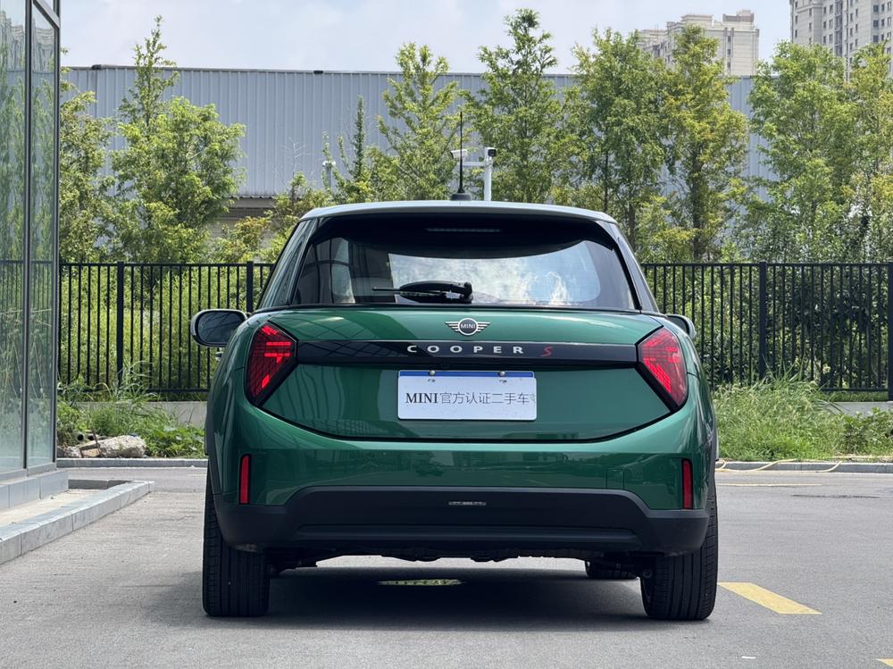 MINI MINI