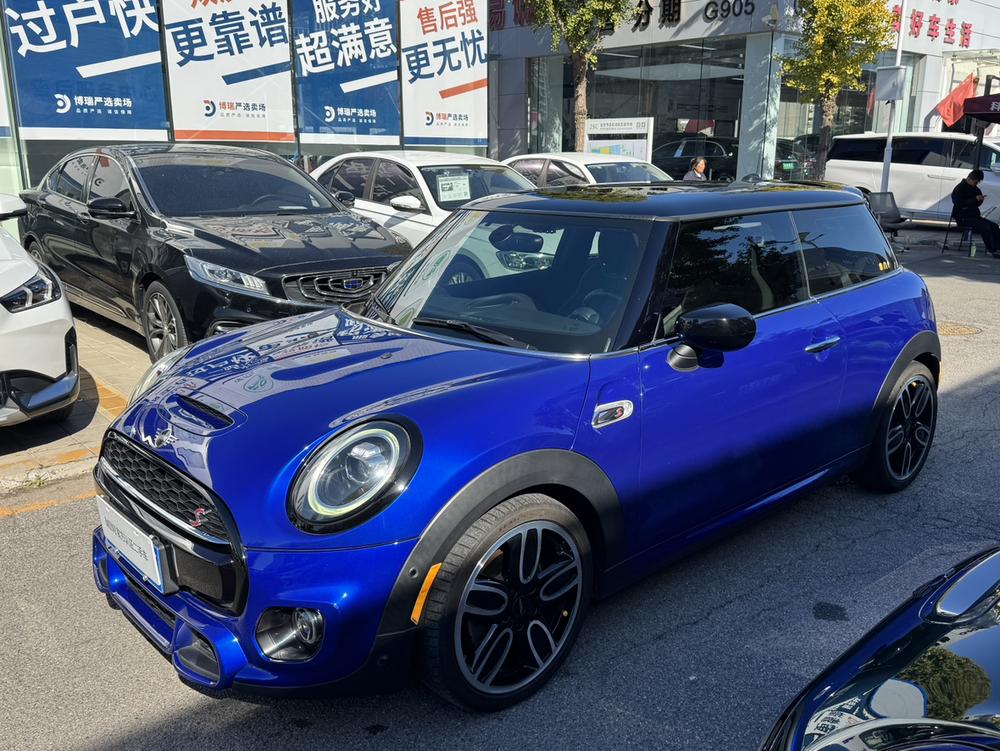 MINI MINI