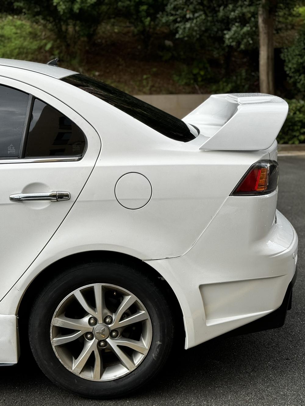 Mitsubishi Lancer EX