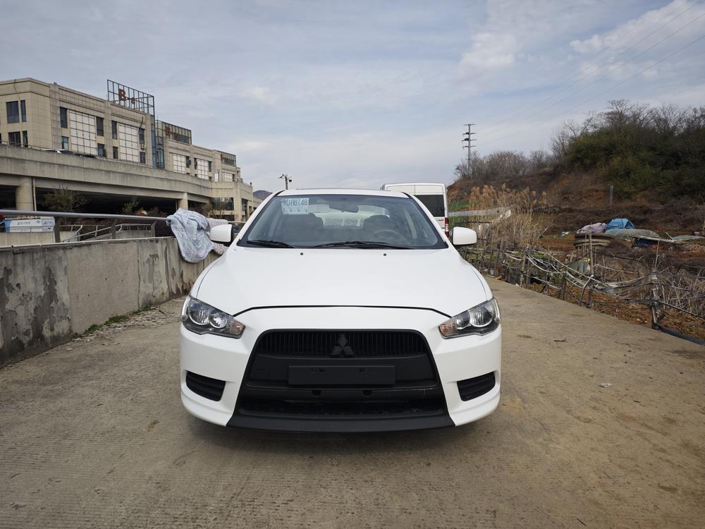 Mitsubishi Lancer EX