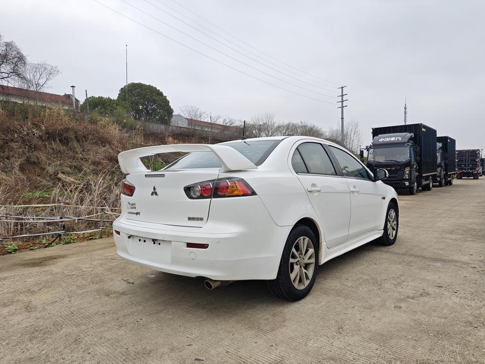 Mitsubishi Lancer EX