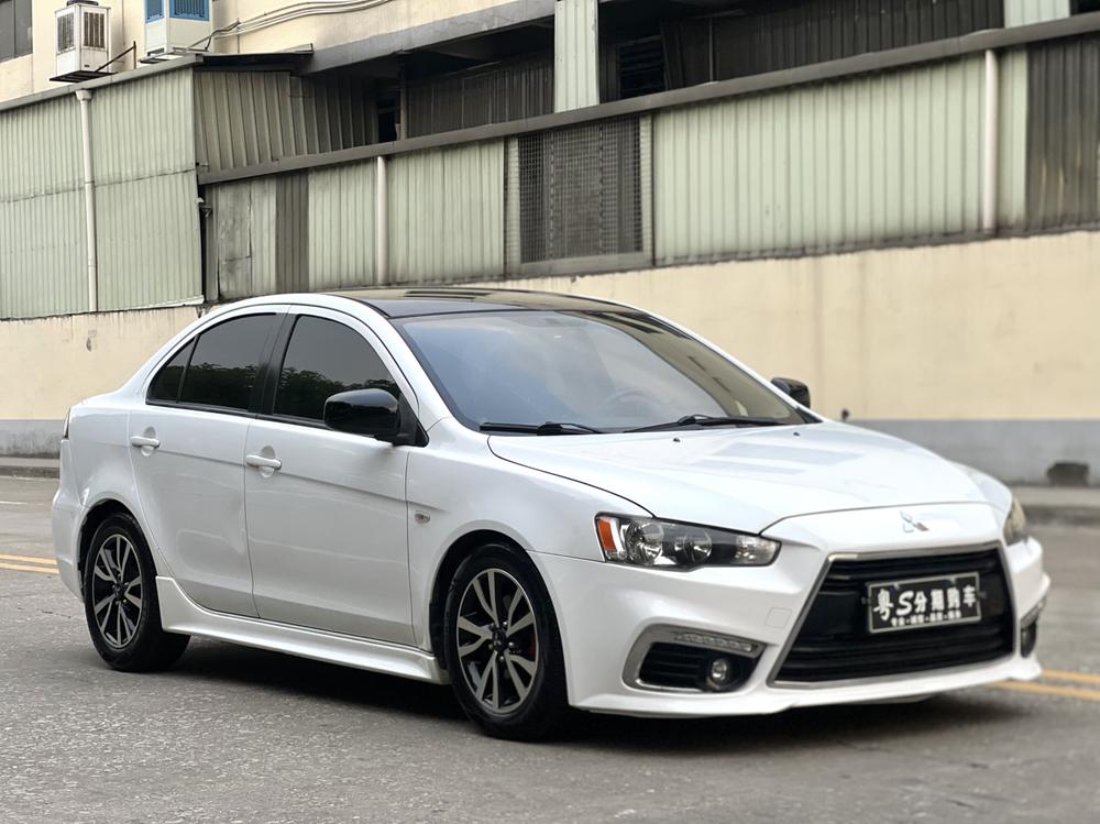 Mitsubishi Lancer EX