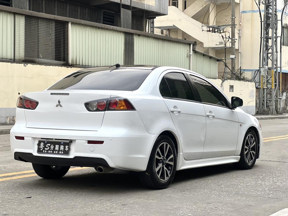 Mitsubishi Lancer EX