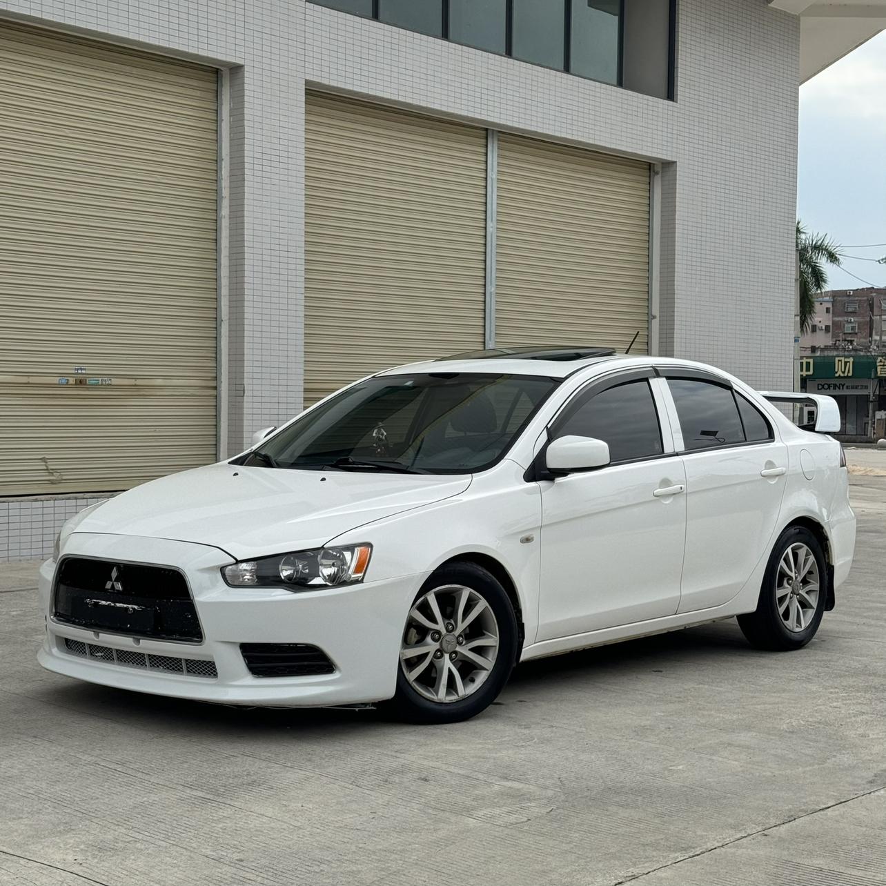 Mitsubishi Lancer EX