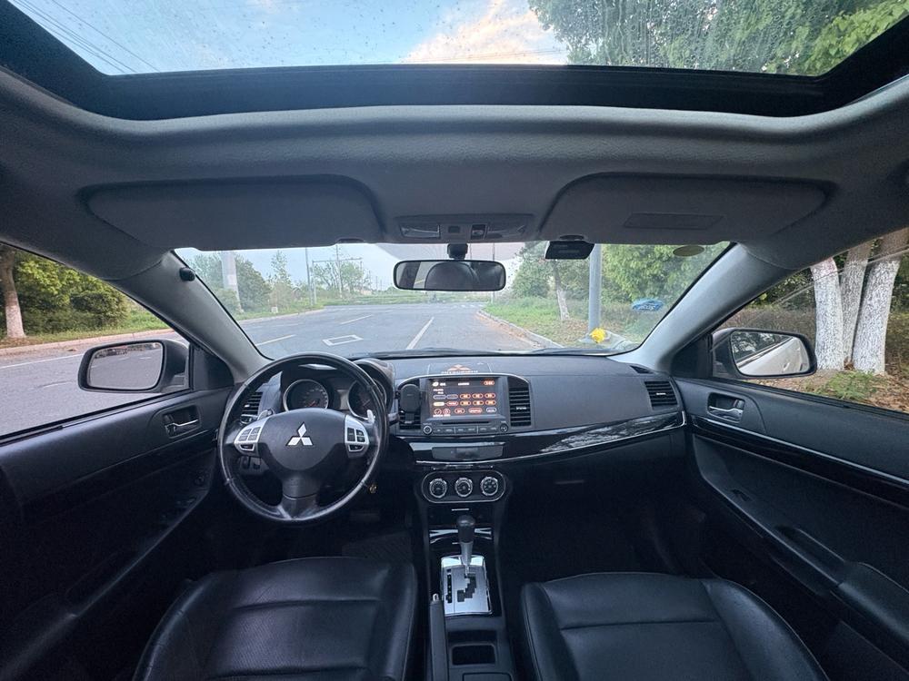 Mitsubishi Lancer EX