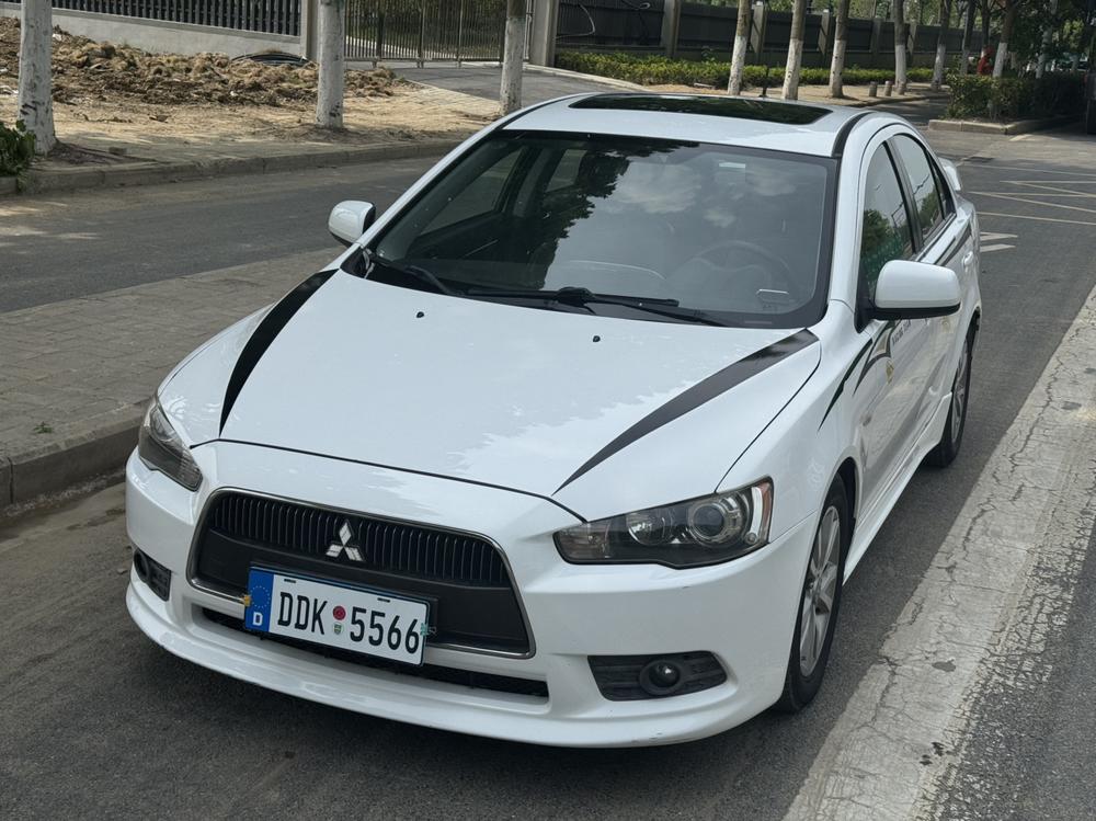 Mitsubishi Lancer EX