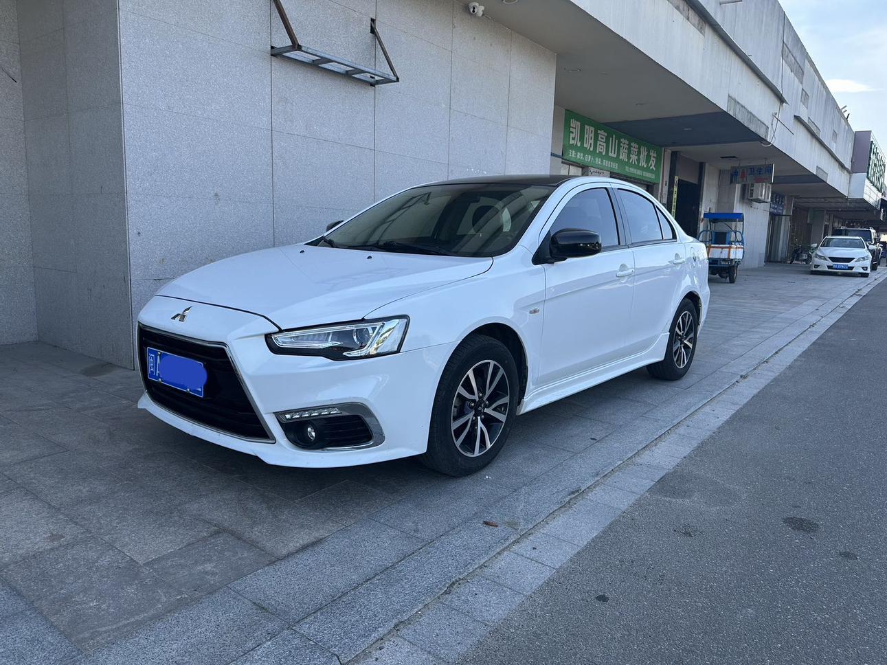 Mitsubishi Lancer EX