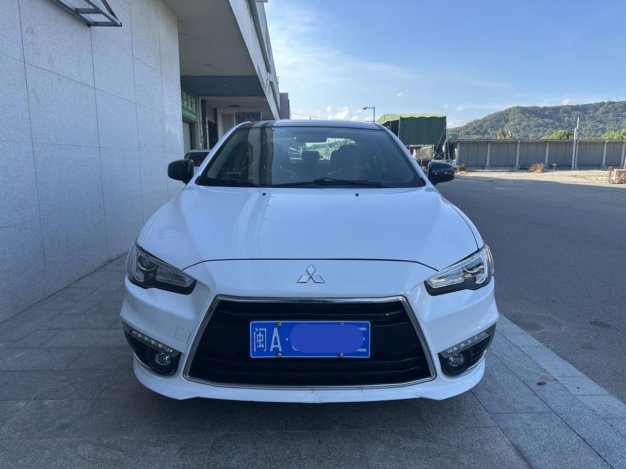 Mitsubishi Lancer EX