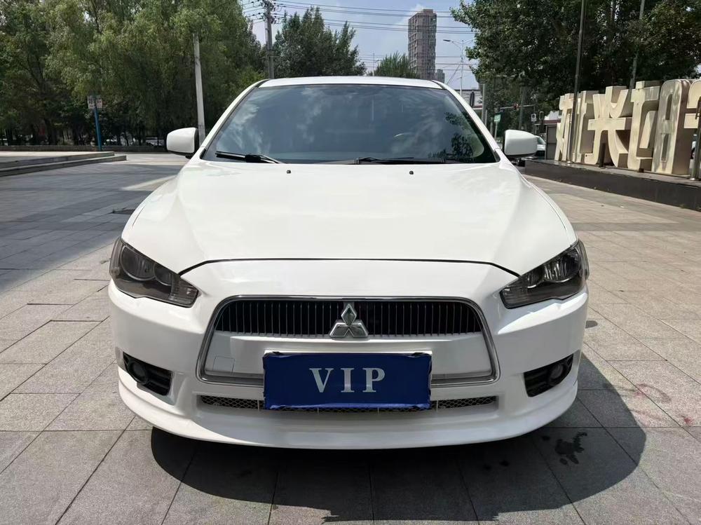 Mitsubishi Lancer EX
