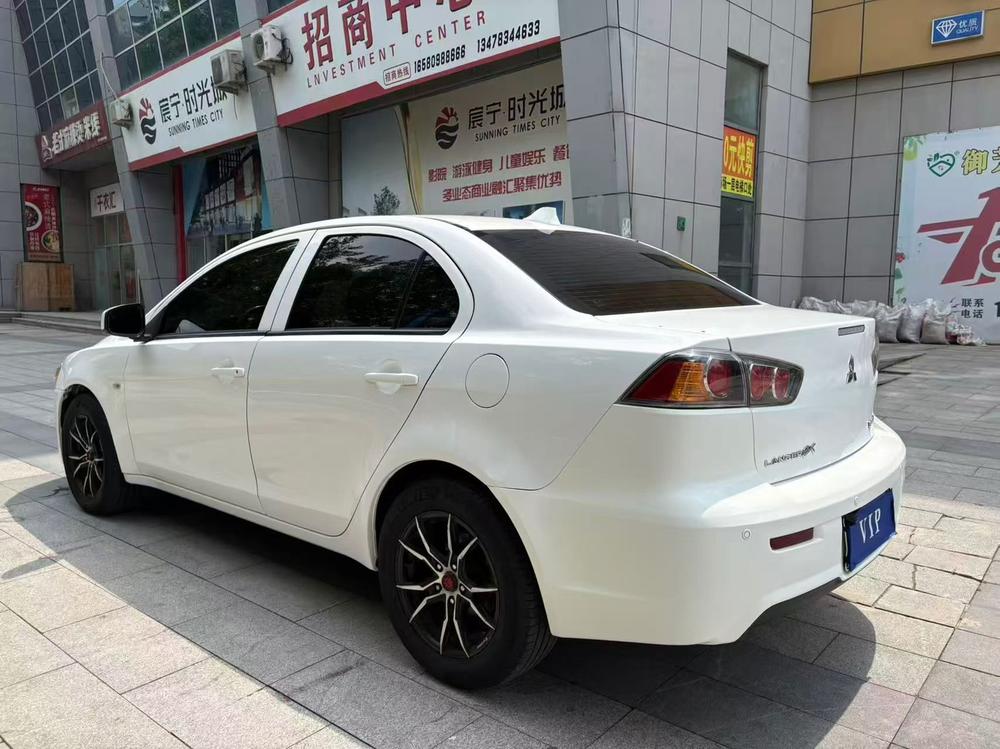 Mitsubishi Lancer EX