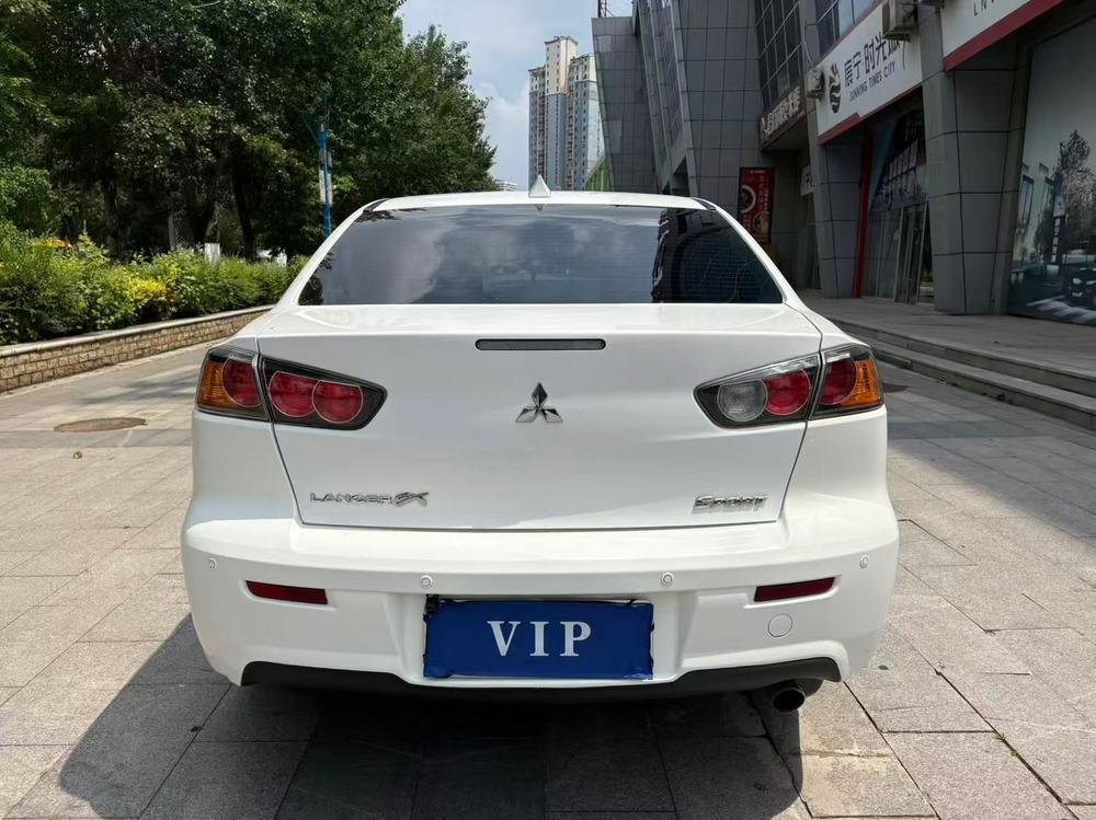 Mitsubishi Lancer EX