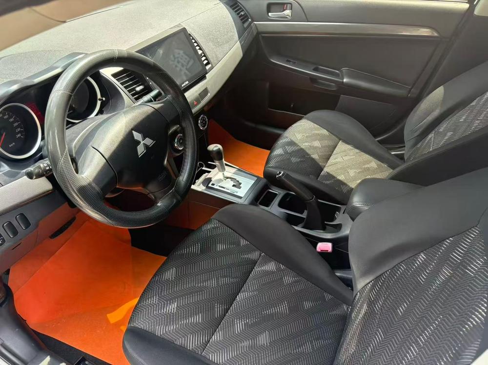 Mitsubishi Lancer EX
