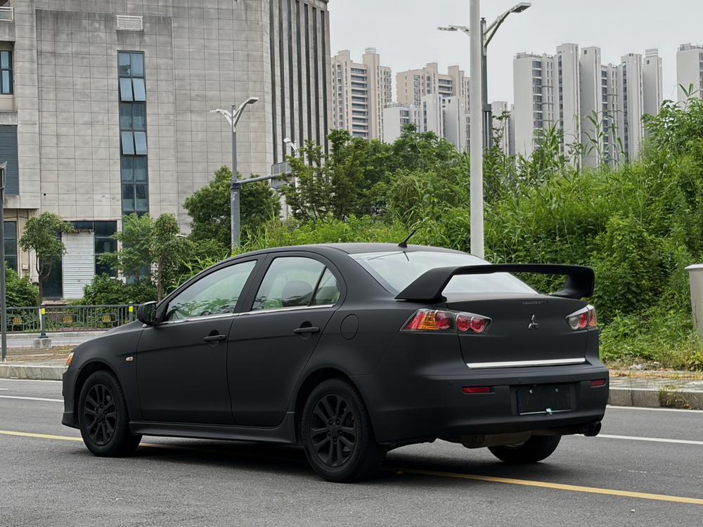 Mitsubishi Lancer EX