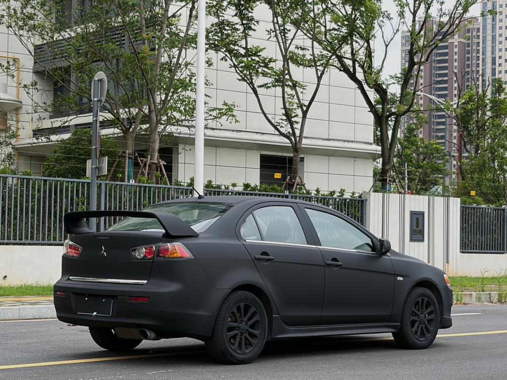 Mitsubishi Lancer EX