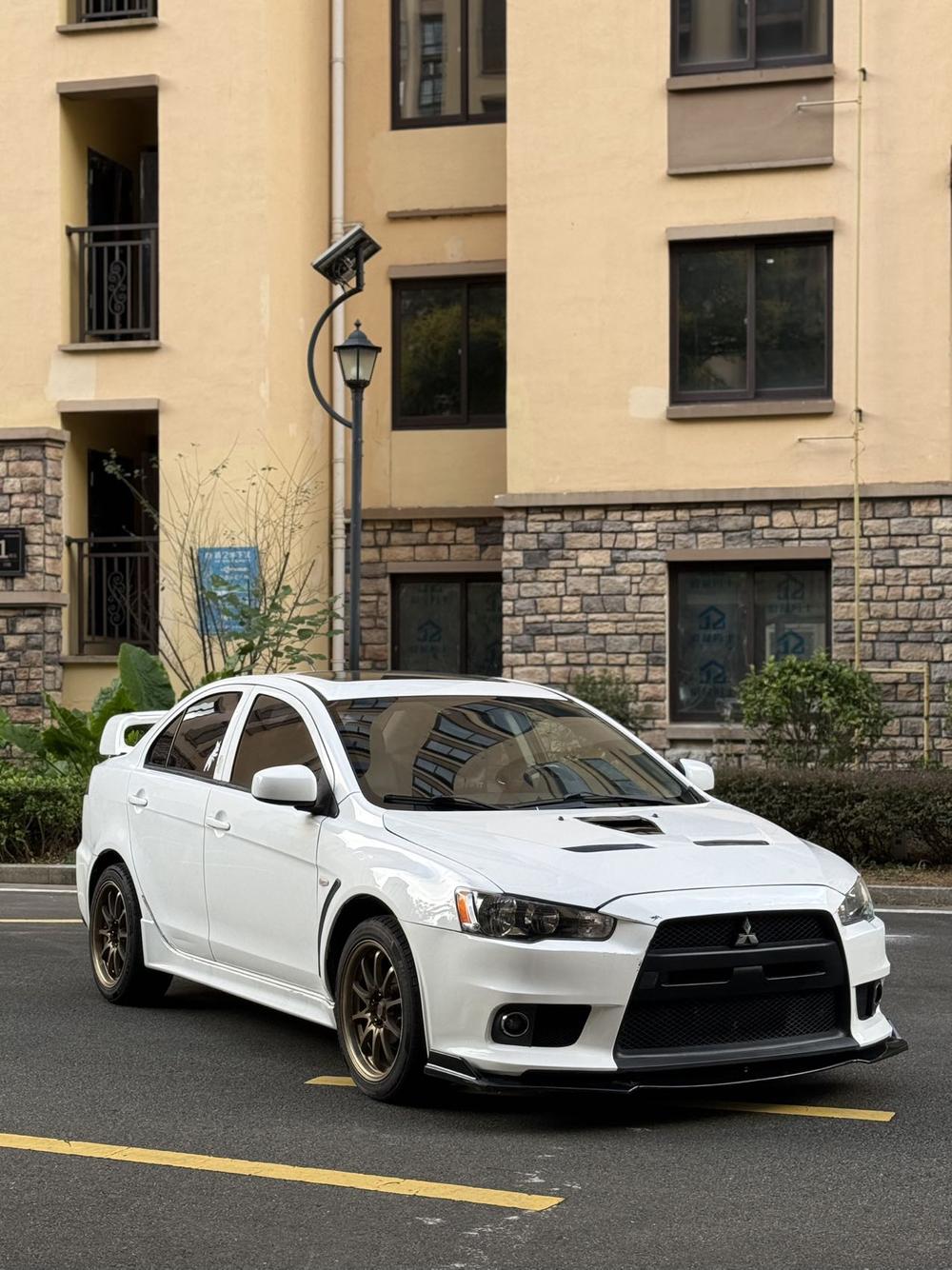 Mitsubishi Lancer EX