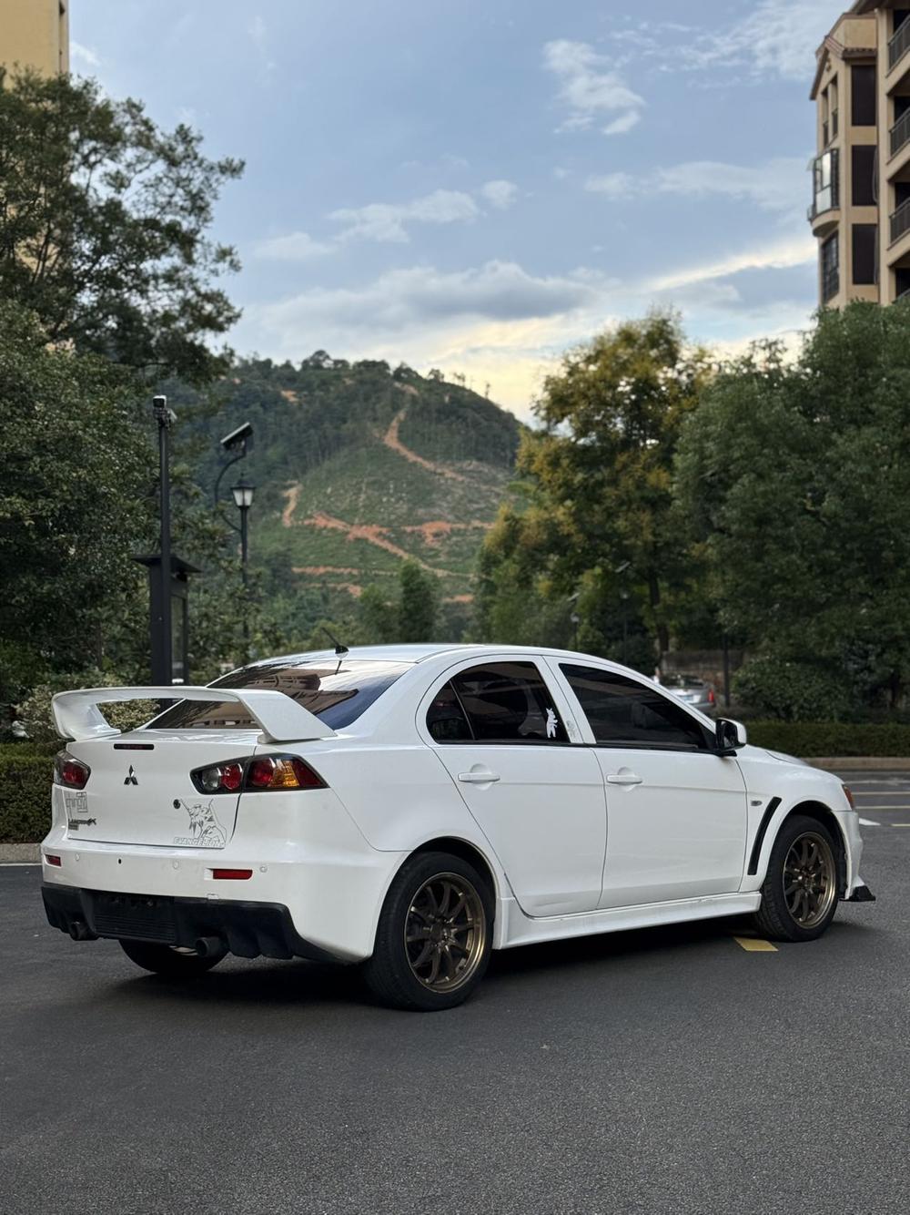 Mitsubishi Lancer EX