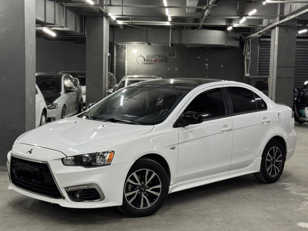 Mitsubishi Lancer EX