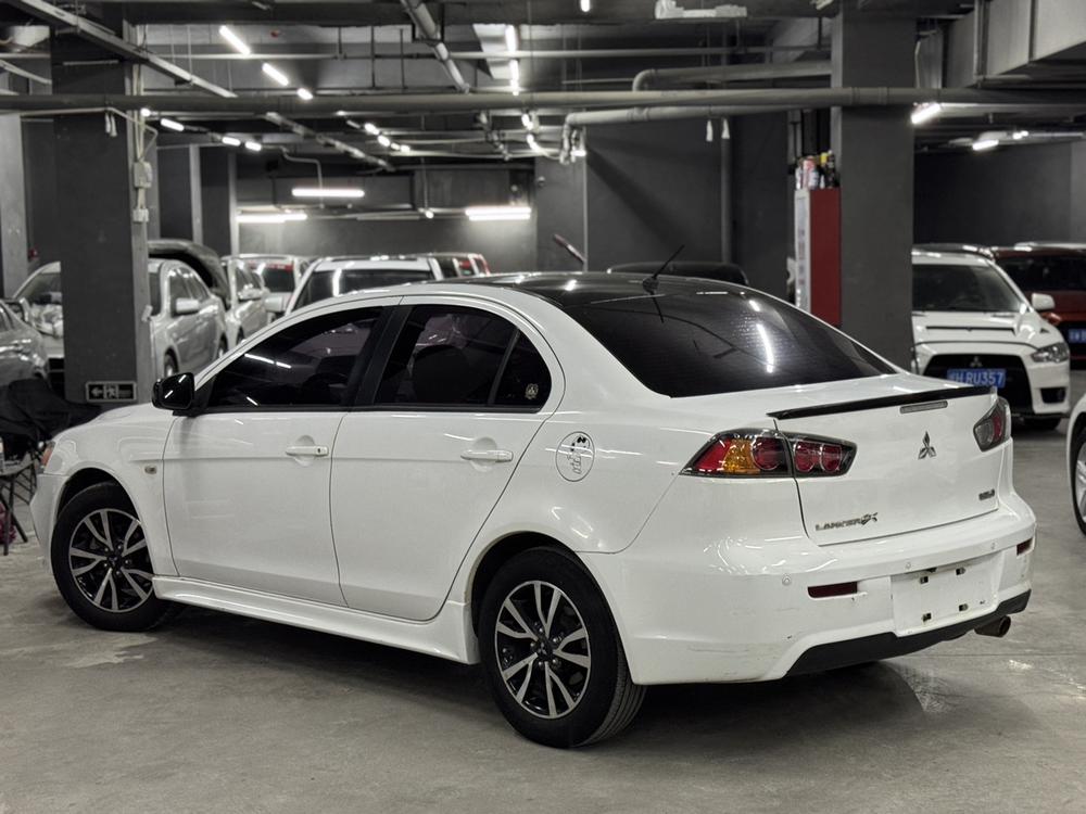 Mitsubishi Lancer EX