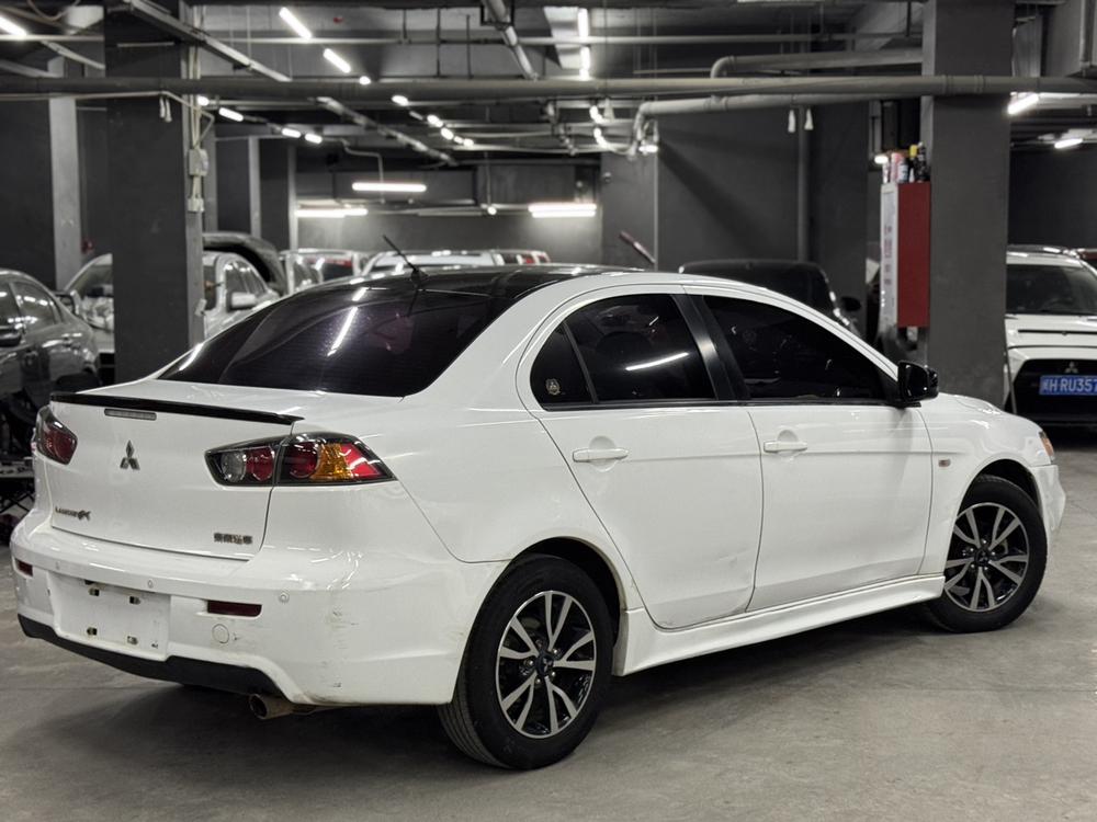 Mitsubishi Lancer EX