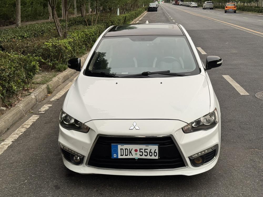 Mitsubishi Lancer EX