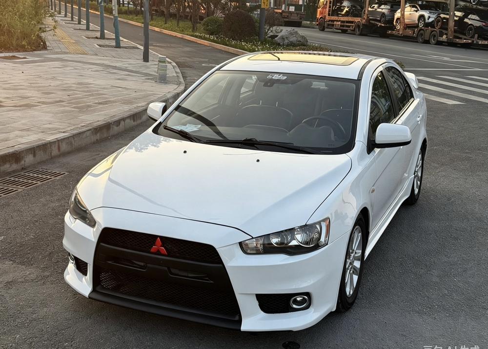 Mitsubishi Lancer EX