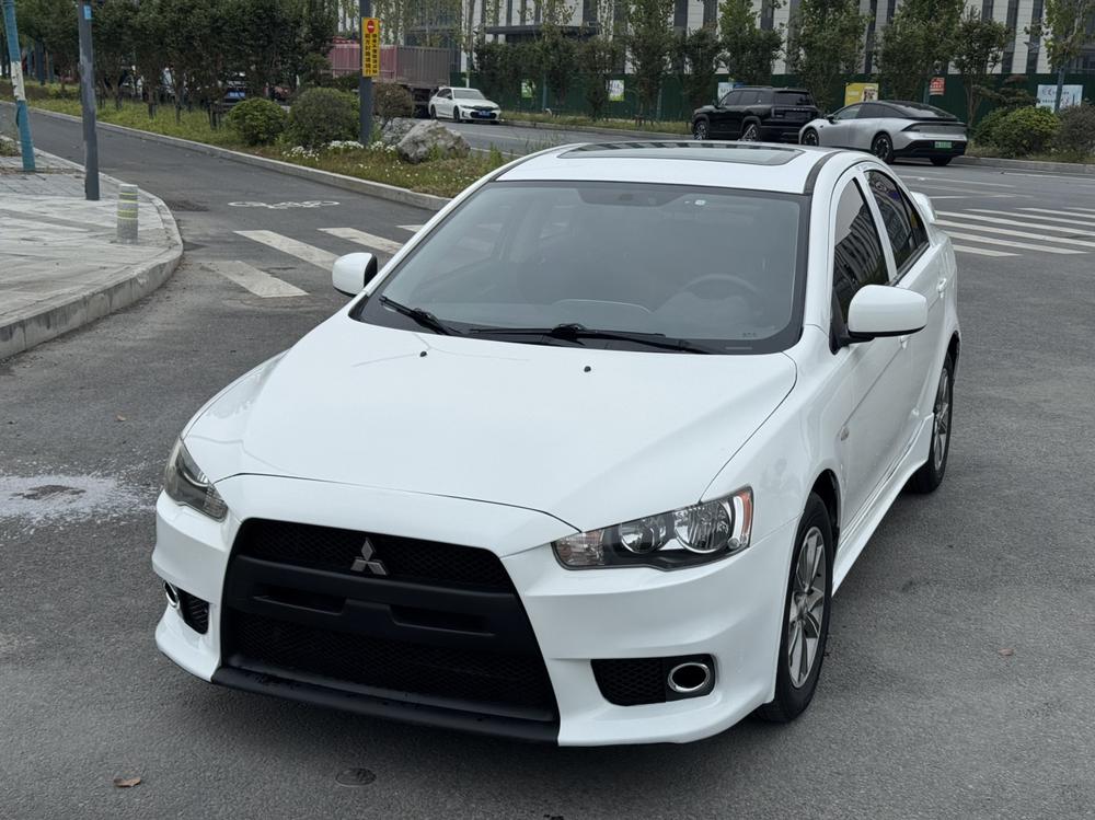 Mitsubishi Lancer EX