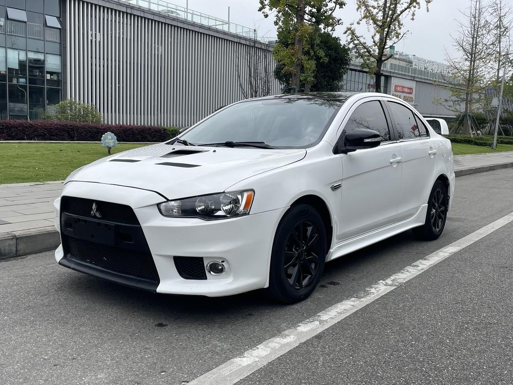 Mitsubishi Lancer EX